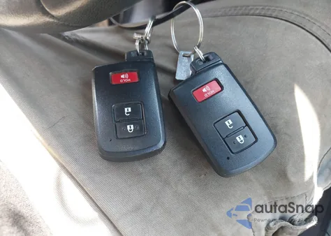 2017 Toyota Rav4 Xle from USA, damaged, VIN 2T3RFREV9HW673715